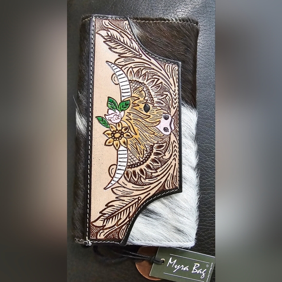 Cow wallet - Picture 1 of 3